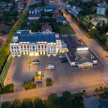 Arkadia Aparthotel Radziejów Eksteriør bilde